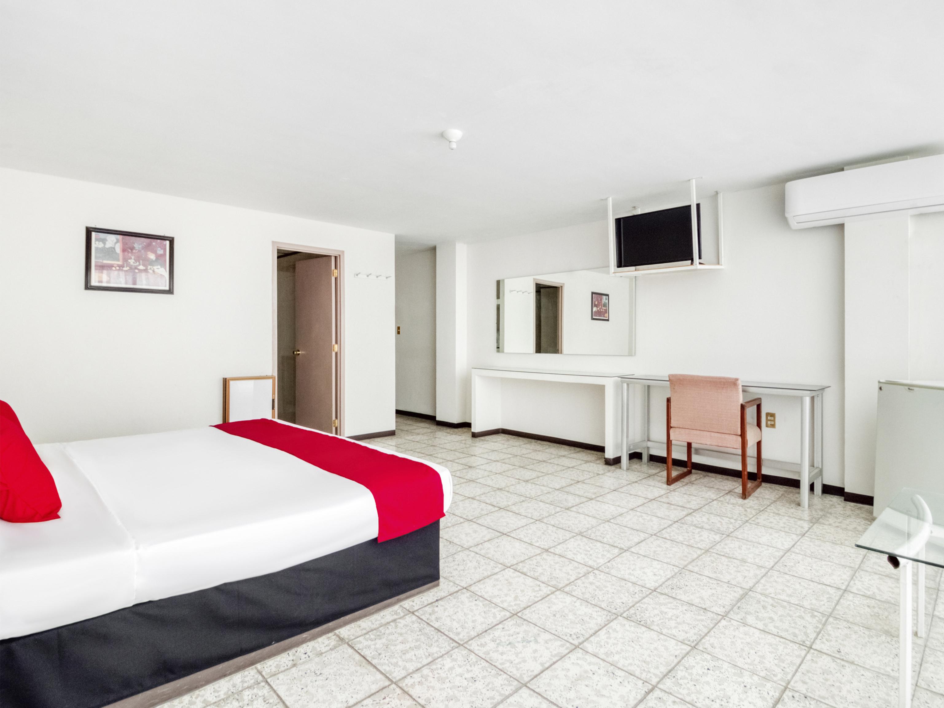 Oyo Hotel Del Llanito, Aguascalientes Exteriör bild