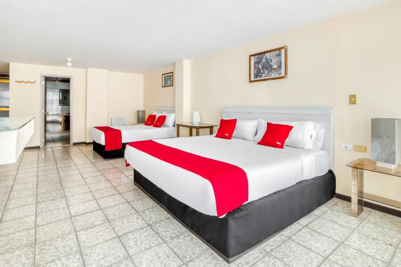 Oyo Hotel Del Llanito, Aguascalientes Exteriör bild